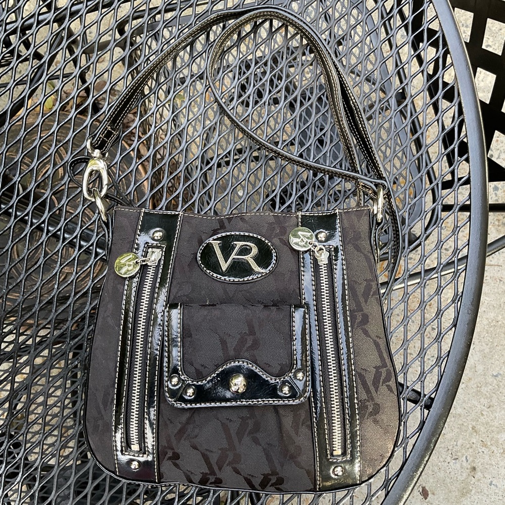 Sharp Victoria Roberts Black With Silver Hardware & Zippers Crossbody Bag!
